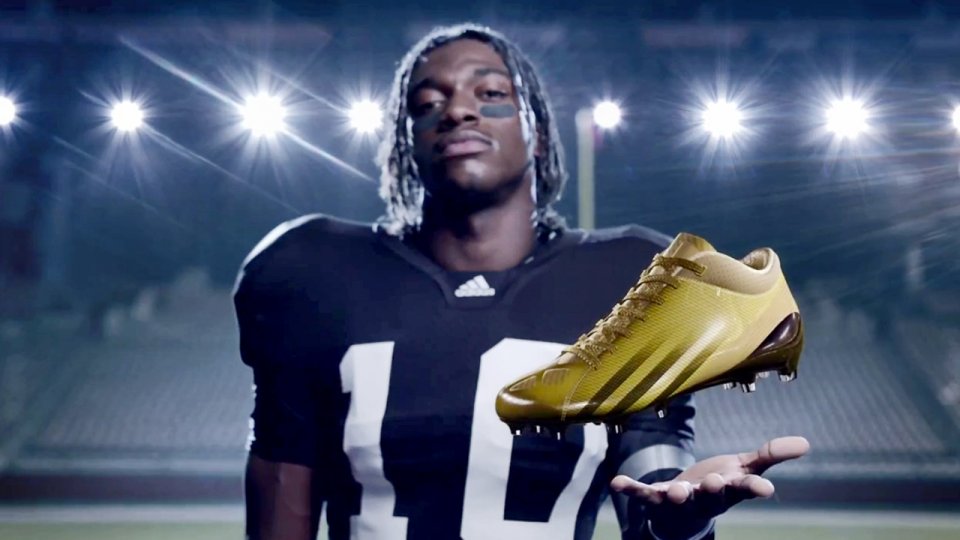 chaussure football americain adidas