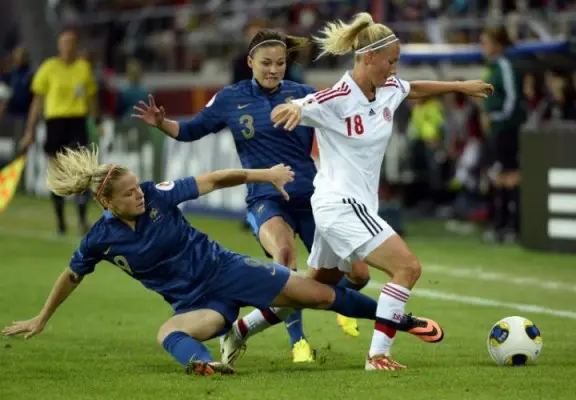 2quipe de France de foot féminin Euro 2013